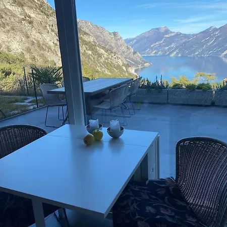 Un Balcone Sul Garda New House With Panoramic Views Over Lake Garda